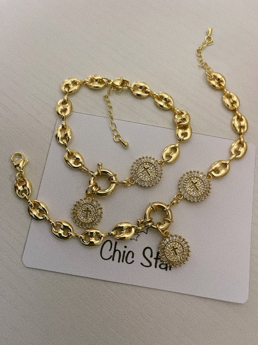 Prestige Oval Link With Cross Bracelet